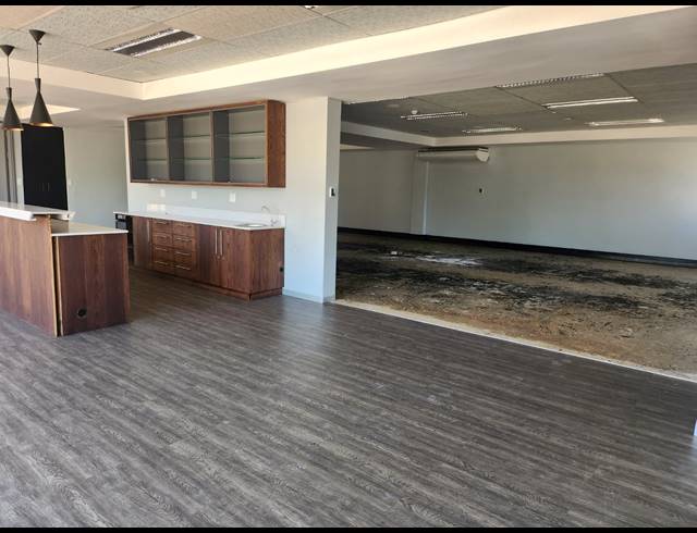 737M² OFFICE TO LET IN RANDJESPARK